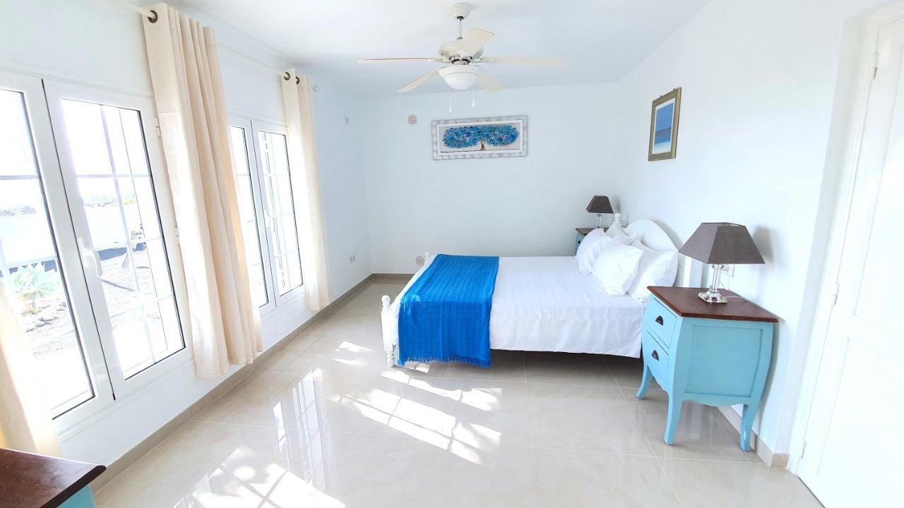 Stunning Sea View Villa With 6 Bedrooms & Heated Pool - Villa Renaissance Playa Blanca  Eksteriør bilde
