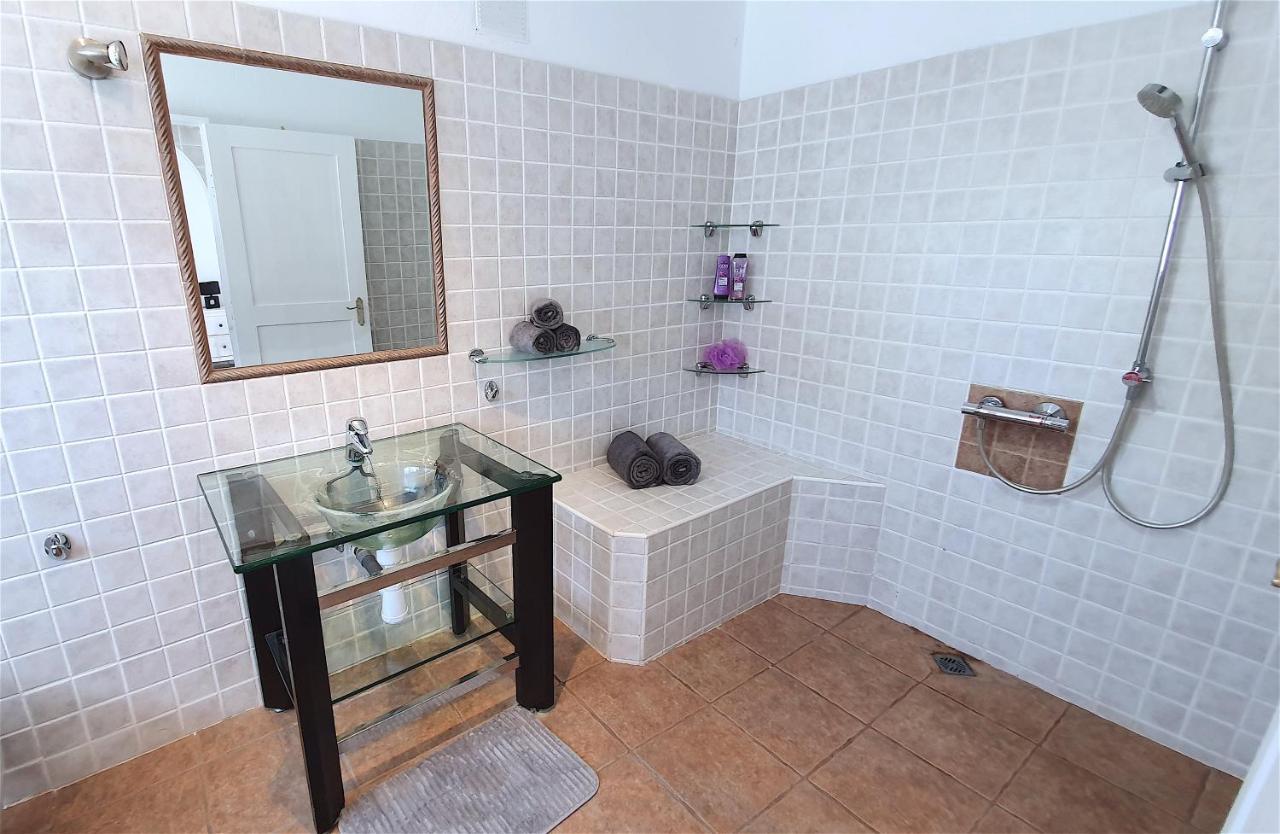 Stunning Sea View Villa With 6 Bedrooms & Heated Pool - Villa Renaissance Playa Blanca  Eksteriør bilde