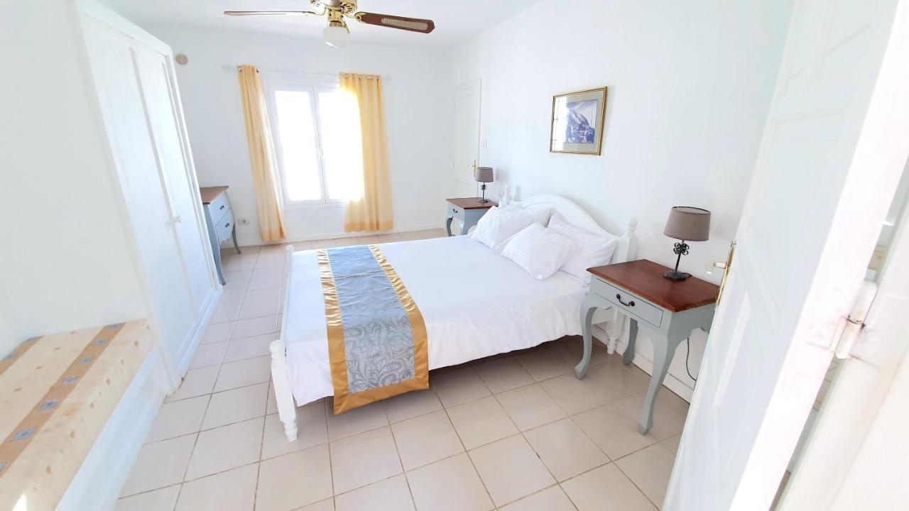 Stunning Sea View Villa With 6 Bedrooms & Heated Pool - Villa Renaissance Playa Blanca  Eksteriør bilde