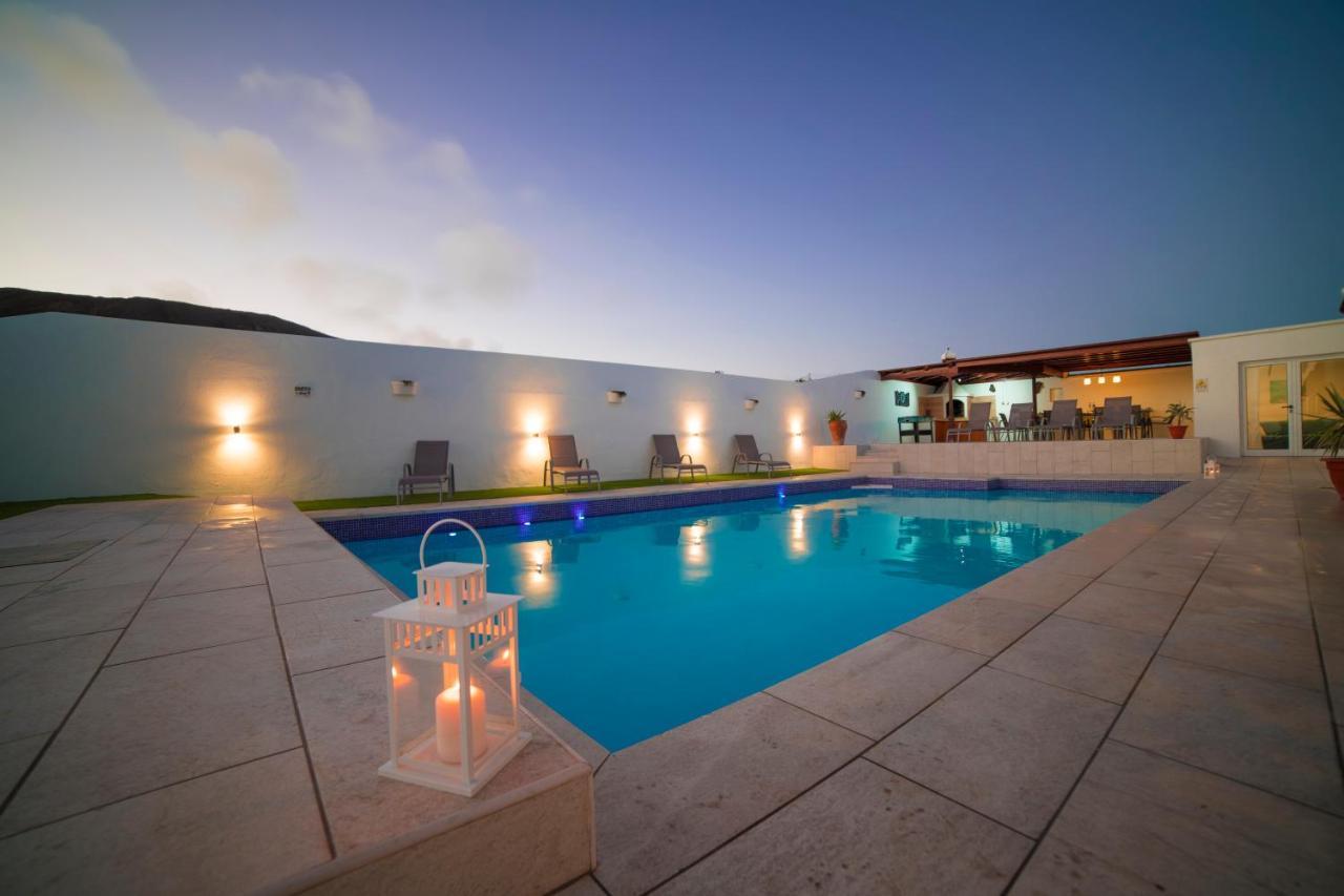 Stunning Sea View Villa With 6 Bedrooms & Heated Pool - Villa Renaissance Playa Blanca  Eksteriør bilde